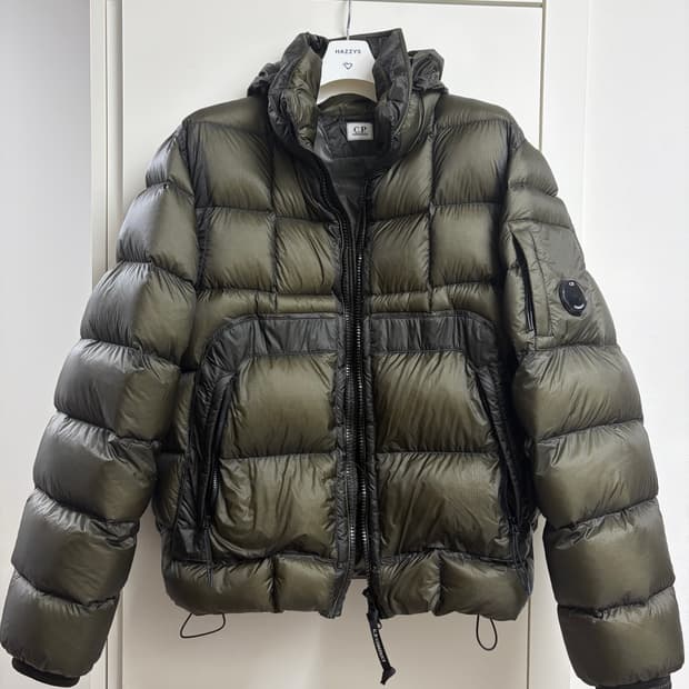 cp컴퍼니 24FW dd 쉘 리프 그린 L 판매합니다