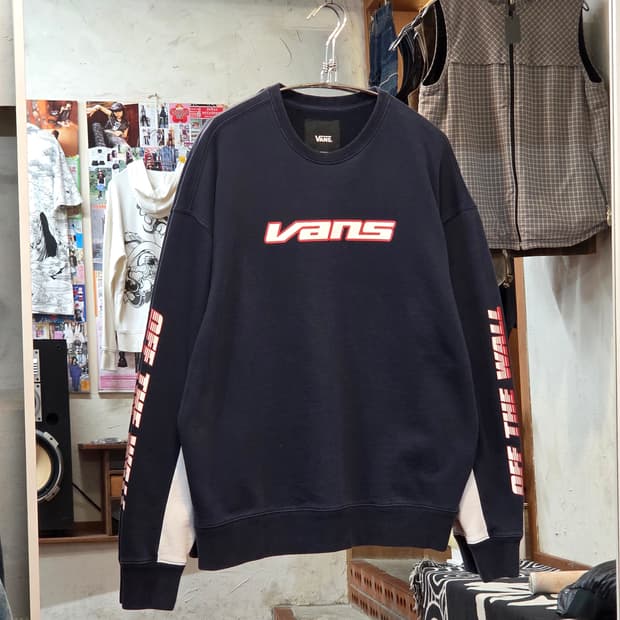 반스 올드스쿨 배색 오버핏 맨투맨