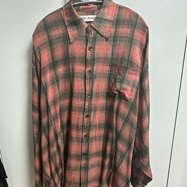 아워레가시 보로우드 셔츠