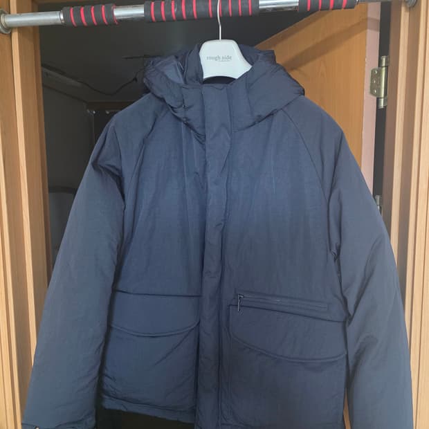 러프사이드 패딩 팔아요 3사이즈