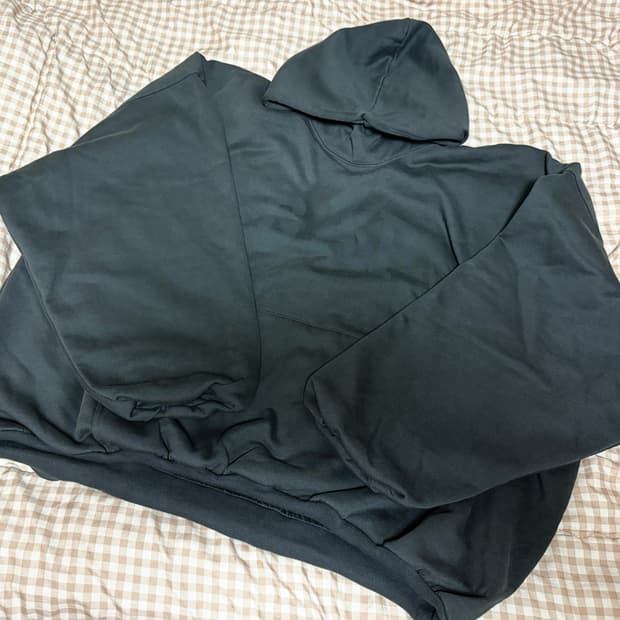 이지 갭 엔지니어드 바이 발렌시아가 도브 후드 블랙