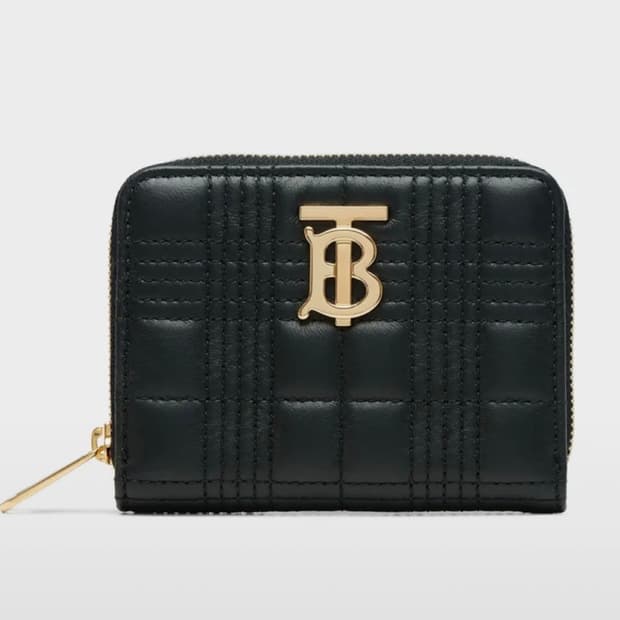 버버리 퀼티드 램스킨 롤라 지퍼 지갑