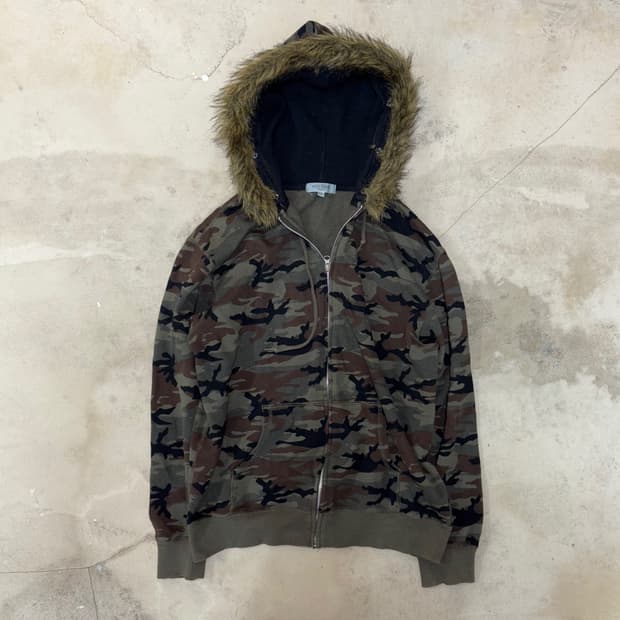 [L] 00’s L.G.B st Camo Fur Hoodie