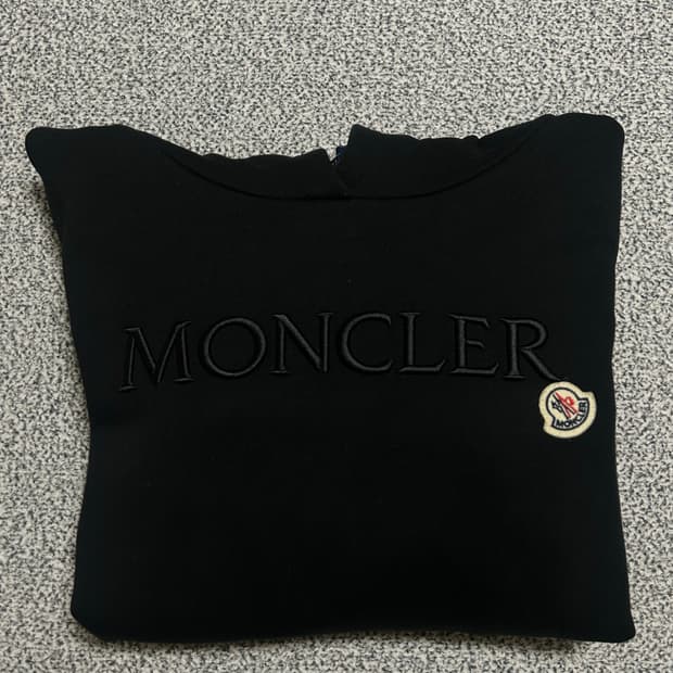 몽클레어 키즈 와펜 패치 후드 맨투맨 12A