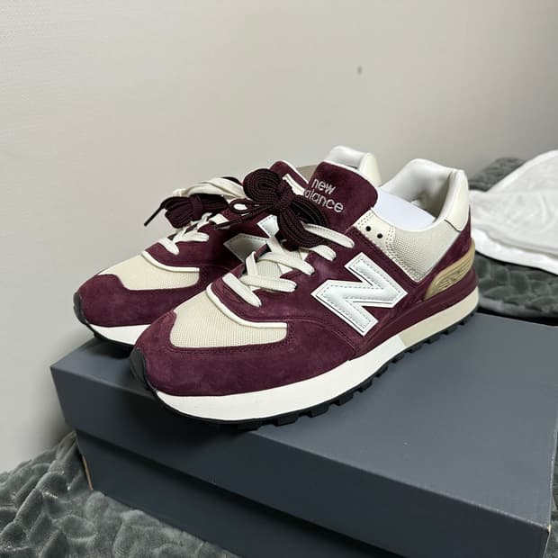 [270]뉴발란스 574 버건디 새상품