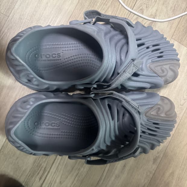 크록스 살레헤 나이아가라 270