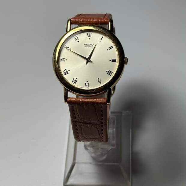 SEIKO quartz gold