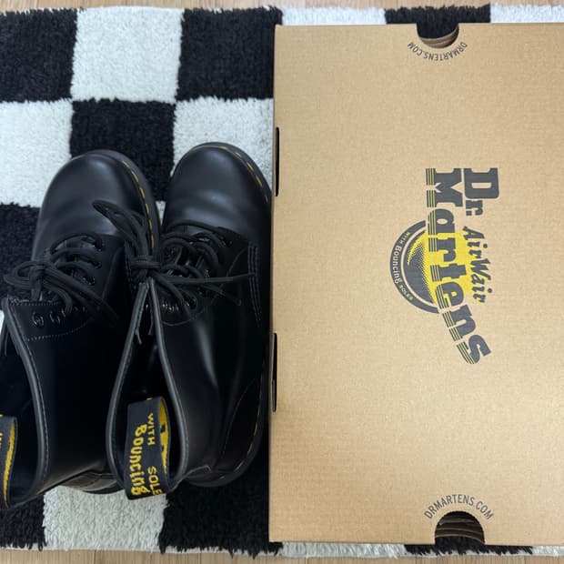 닥터마틴 8홀 uk7 size