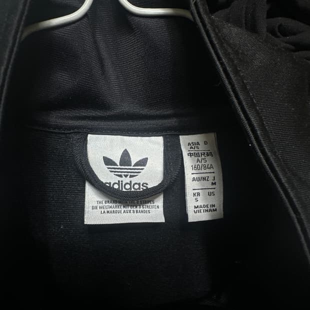 아디다스 트랙탑 상태 완전 좋음