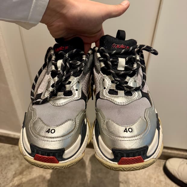 발렌시아가 트리플s 40 SIZE