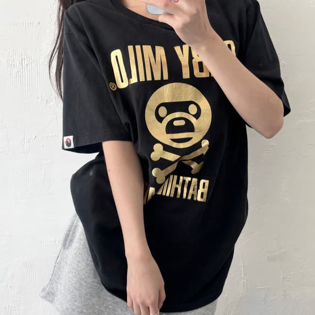 Bape 베이프 골드 베이비마일로 블랙컬러 티셔츠