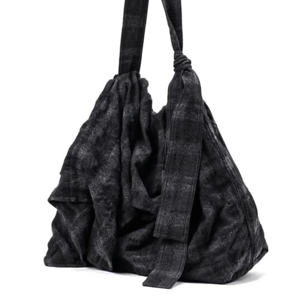 S'YTE 쉐도우 체크 숄더백