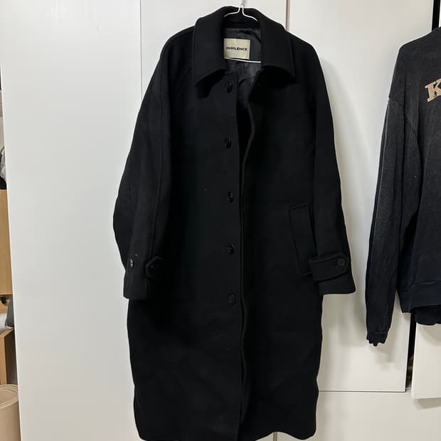 인사일런스 울 캐시미어 코트