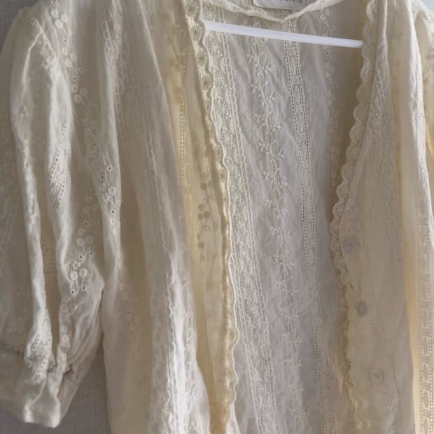 Vintage Flower half cardigan blouse