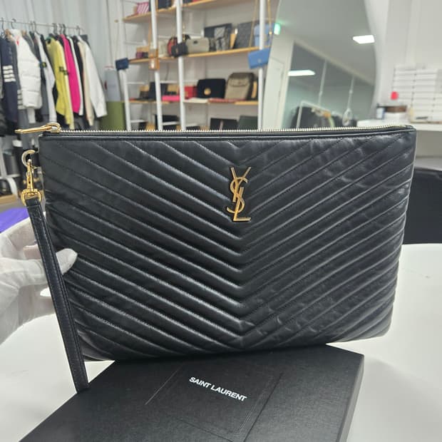 [50%세일] 입생로랑 클러치백 라지