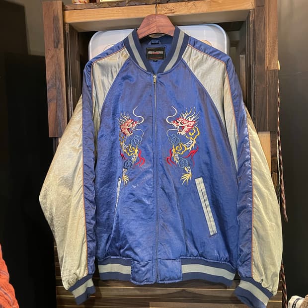 Neo-Sixx Yokosuka 스카잔