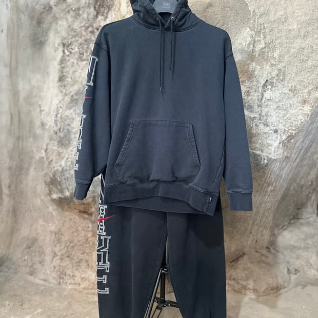 슈프림 x 나이키  24SS 스웻셋업 