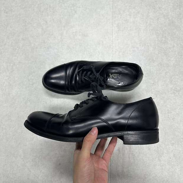 프라다 레더 더비 슈즈