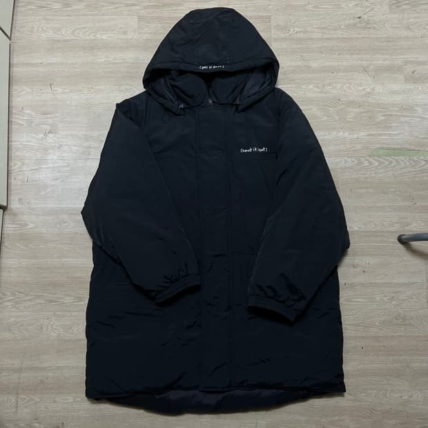 와릿이즌 자수 로고 후드 롱패딩 점퍼 [블랙] L/100