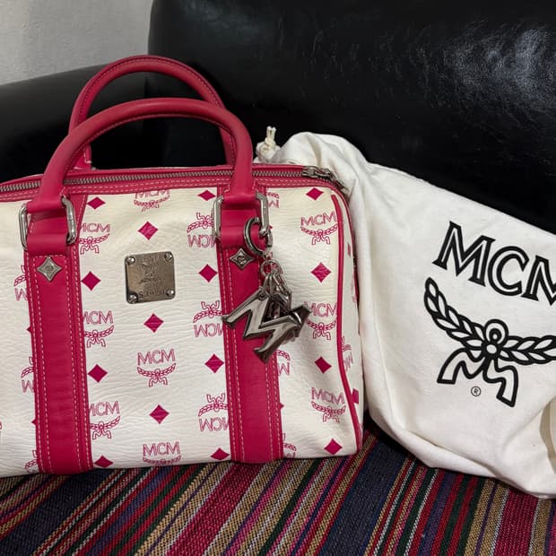 MCM 비세토스 보스턴백 핑크화이트 컬렉션 한정판라인