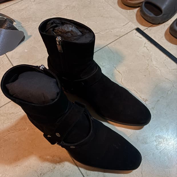 생로랑 모터사이클 와이어트 하네스 블랙 스웨이드 부츠 43사이즈