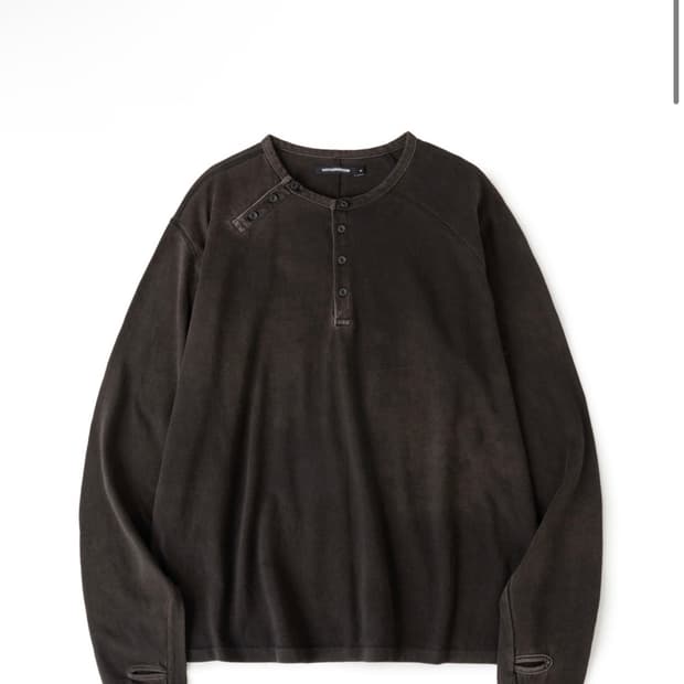 (새상품) 해칭룸 더블 헨리넥 티 블랙