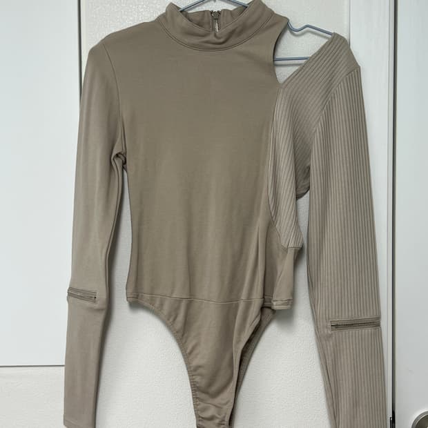 Maniere de Voir Taupe Slit Bodysuit