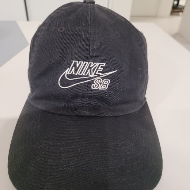 세월이 빚은 실루엣, 나이키 SB 헤리티지 86 볼캡
