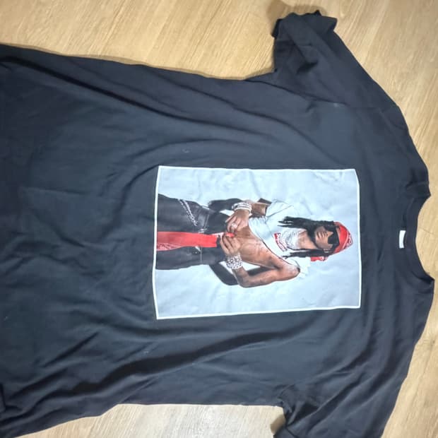 슈프림 플레이보이카티 반팔 L사이즈