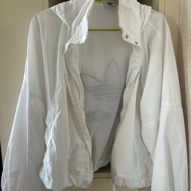 아디다스 바람막이 여성