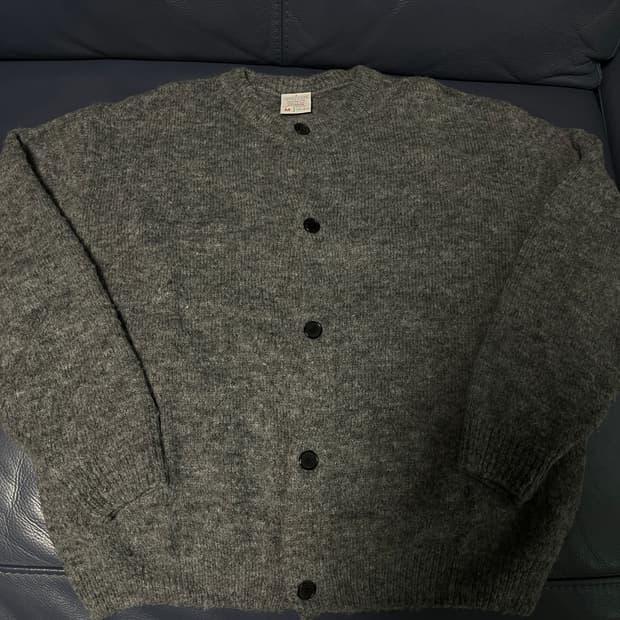 [M]STU 라운드넥 가디건 라이트 그레이