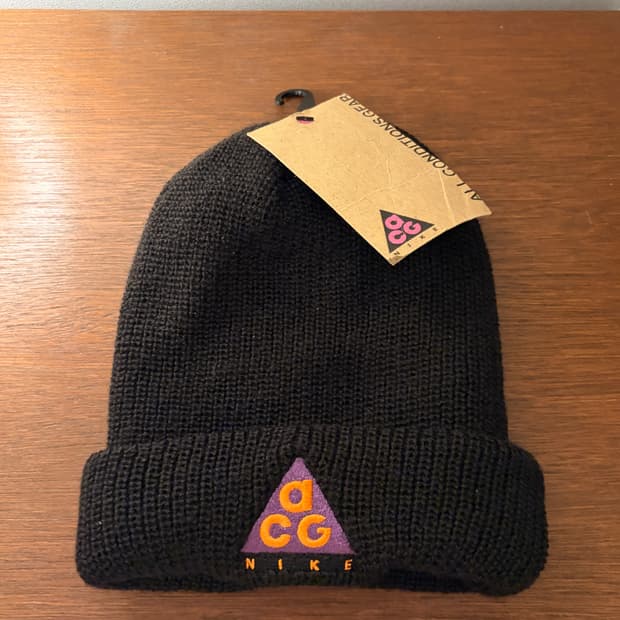[데드스탁] 나이키 ACG 비니 블랙/퍼플