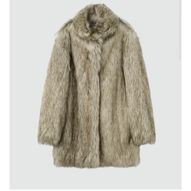 스튜디오테이블 퍼 코트 