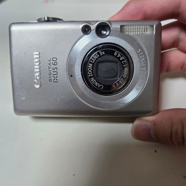 캐논 디지털 익서스 60 은색 카메라