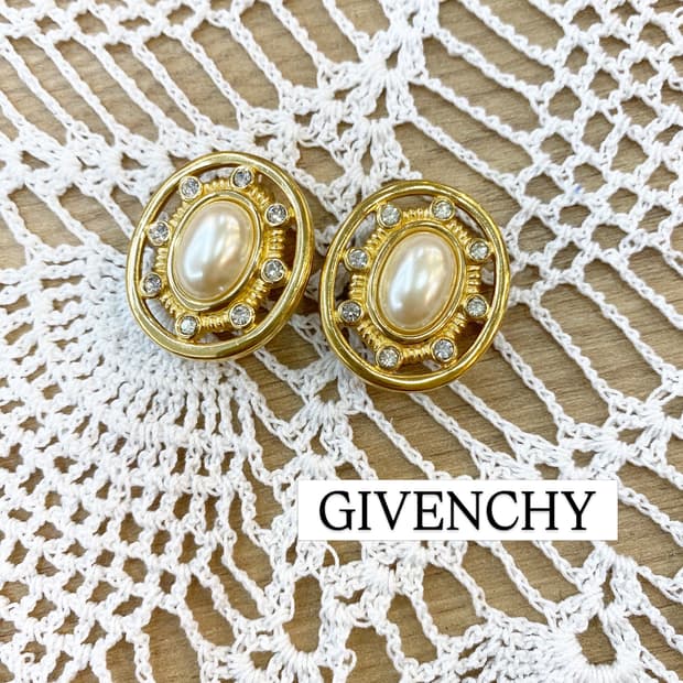 GIVENCHY 골드 진주 귀걸이