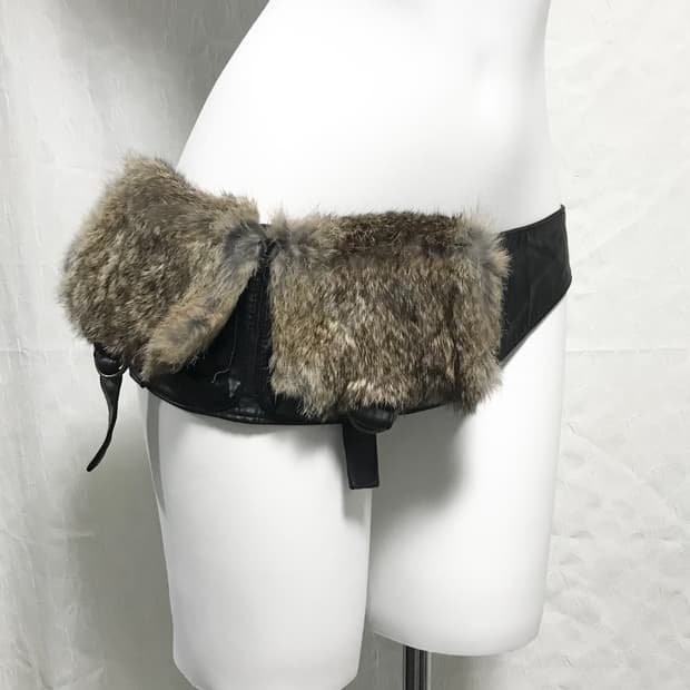 빈티지 00s y2k 래빗퍼 레더 벨트 백