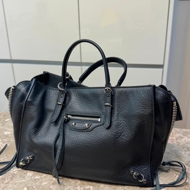 발렌시아가 파피에르 A6 블랙 토트백