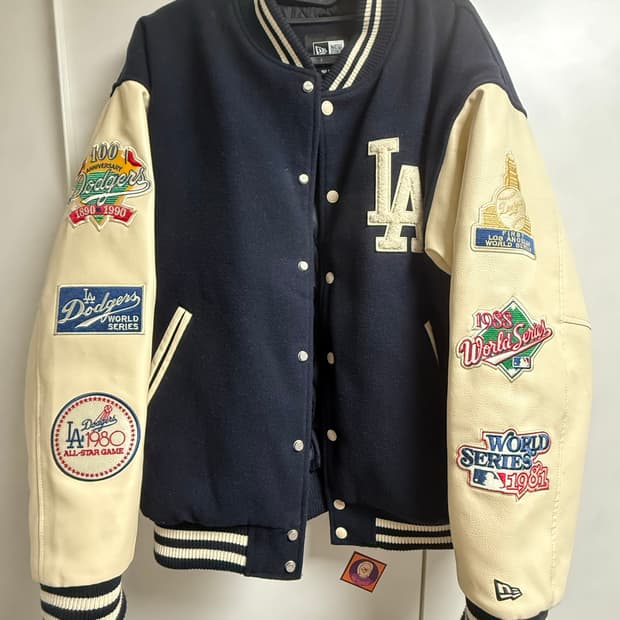 뉴에라 LA바시티 L