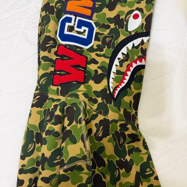 베이프 후드집업