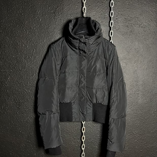 theory – Black Cropped Down Jacket 