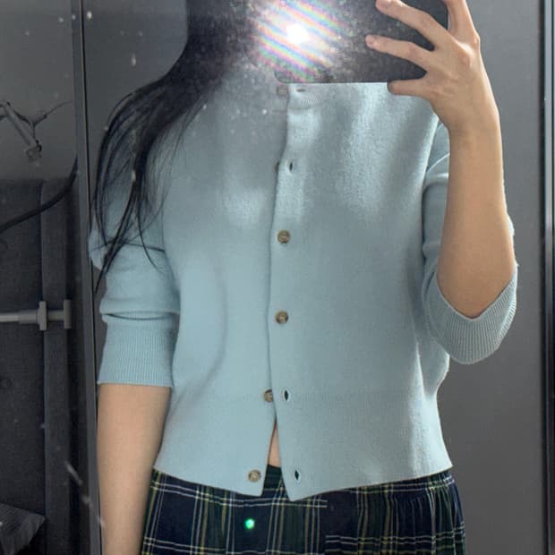 소라색 가디건