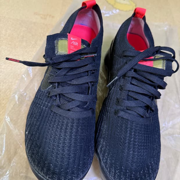 안냐세여 나이키 베이퍼맥스 플라이니트3 블랙 스네이크스킨 265판매합니다