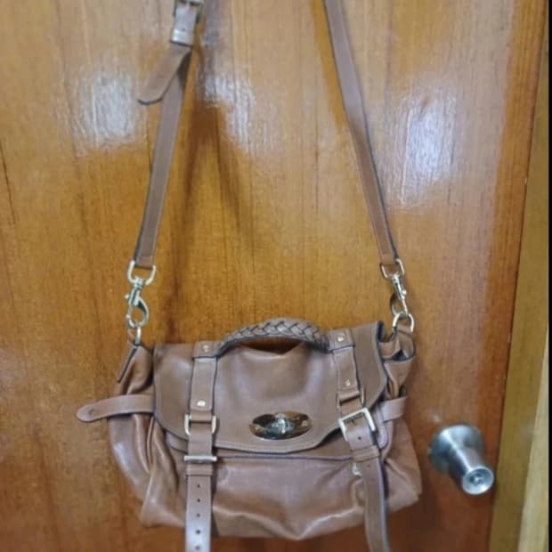 멀버리 알렉사백