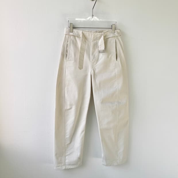 르메르 트위스트 벨티드 팬츠 아이보리 