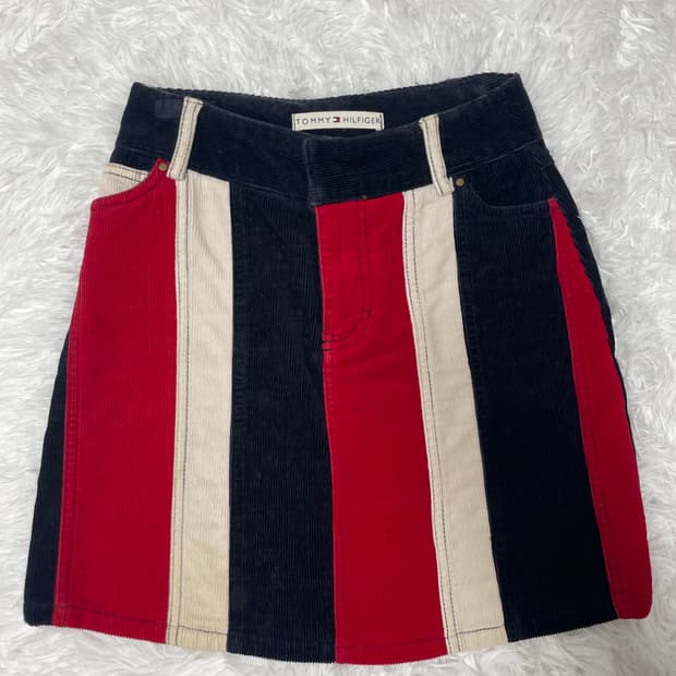 타미힐피거 스커트