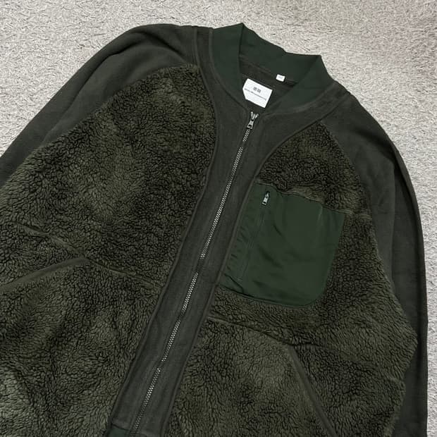 [110] 유니클로 화이트 마운틴트레이닝 후리스