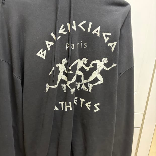 발렌시아가 마라톤 후드 블랙