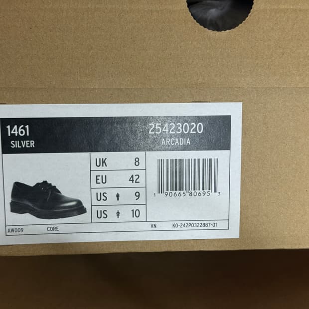 (270) 닥터마틴 1461 실버 아카디아