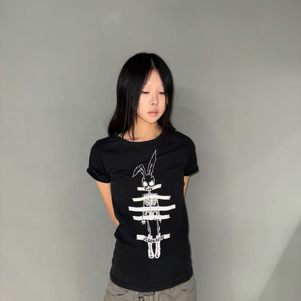 Algonquins "fuck" rabbit printing tee