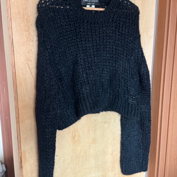 꼼데옴프뤼스 24fw 숏 니트 L